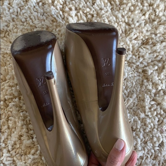 Louis Vuitton Nude Patent Oh Really! Peep Toe Pump - Picture 6 of 9